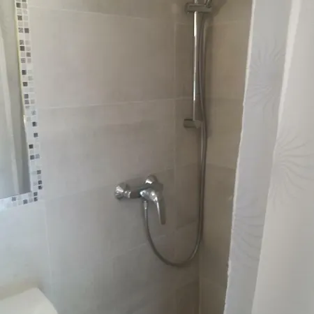 Castle Base شقة *