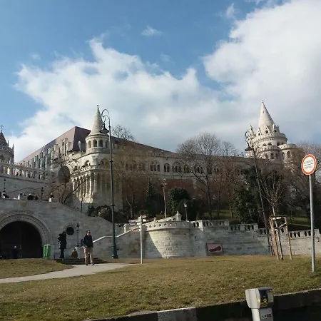 Апартаменты Castle Base *