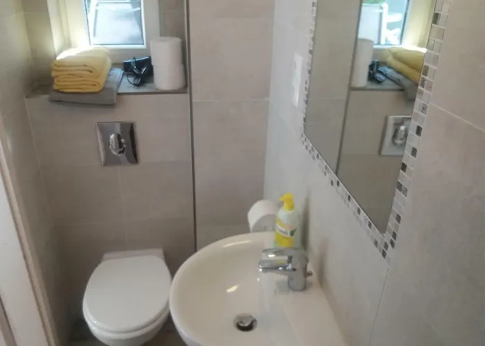 Castle Base * Βουδαπέστη