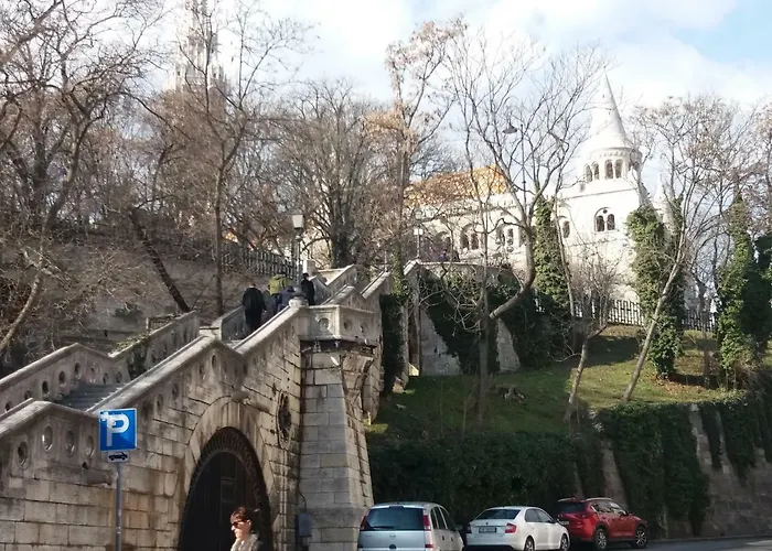 Castle Base * Βουδαπέστη